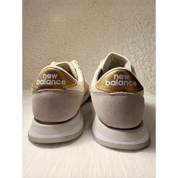 New Balance 420 Sneakers Womens Size 9 Suede and Canvas in Gold and Cream color - Picture 6 of 8